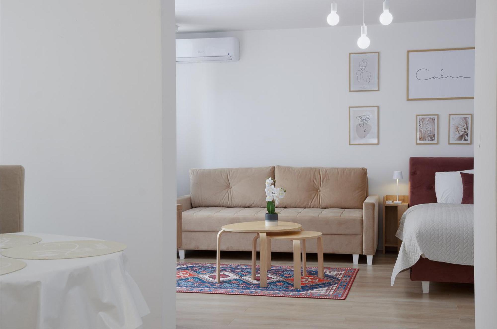 Apartmani "U Gostima" Sarajevo Centar - Apartments "Be Our Guest" Sarajevo Center Exterior photo